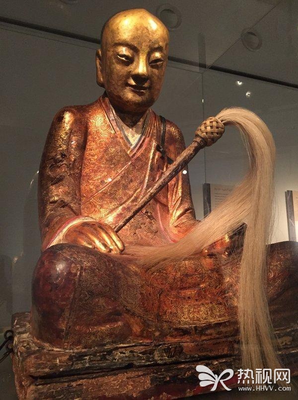 荷兰收藏家将肉身佛像捐给中国寺庙：它应回故乡