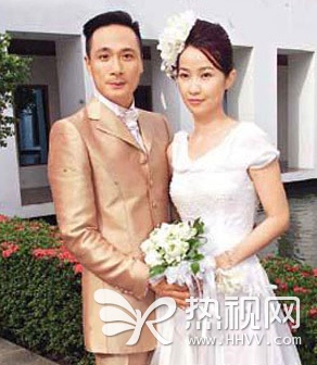 吴镇宇与太太结婚照（资料图）