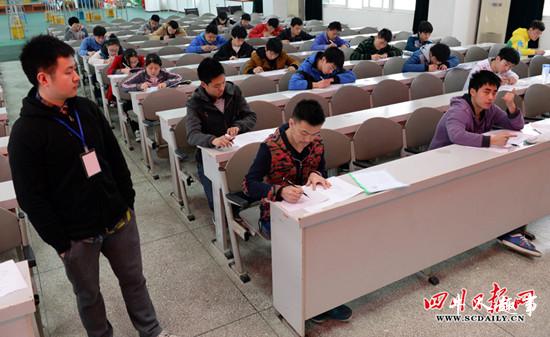 中国或将施行两类高考模式 区分技术技能型和学术性更有利于就业