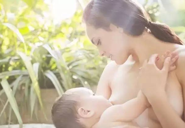 怎样让奶阵来得快又多(附5个刺激奶阵小技巧)