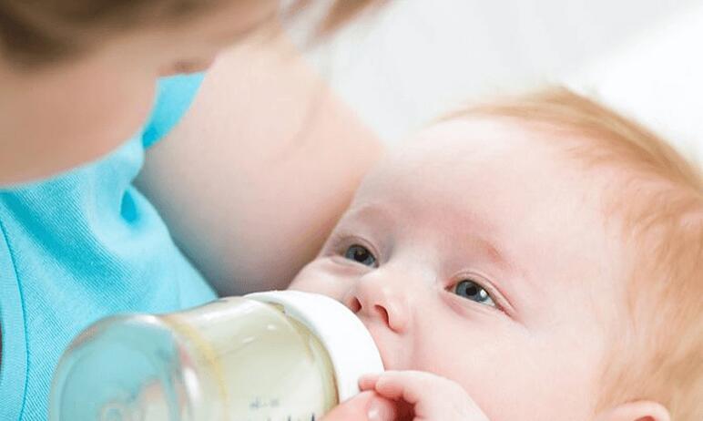 母乳戒奶正确方法(逐步断母乳的方式)