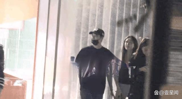 赖冠霖谈个恋爱就要退圈？粉丝痛批：喜欢你这么久我真的后悔！