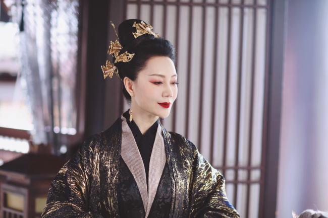 《美人攻略》收视霸榜 胡彩虹获赞太后专业户