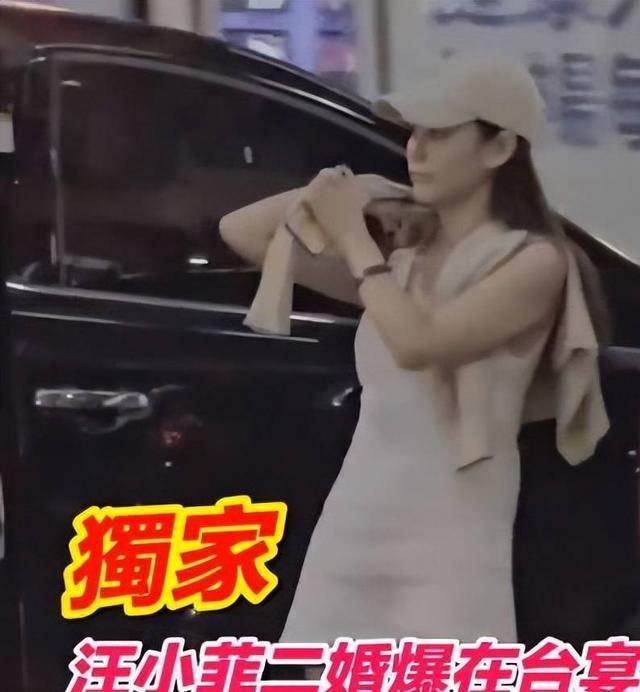 汪小菲手提礼物送岳父母 网友：与小梅在一起后确实情绪更稳定了！