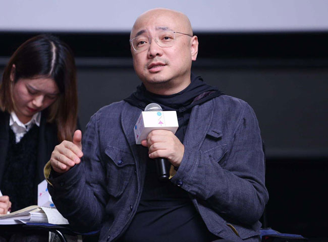 徐峥头发是怎么没的 他什么时候剃的光头背后另有隐情