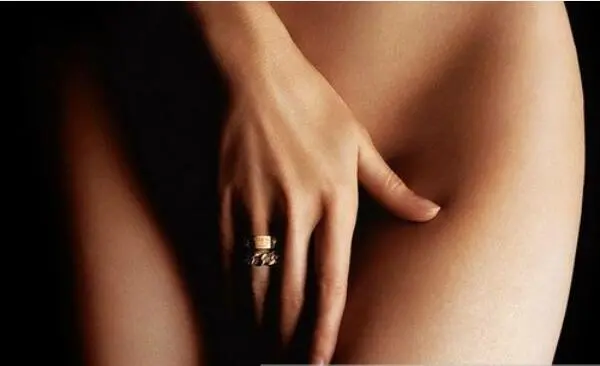 怎么㖭女人下面她才会有感觉 亲吻怎么舔女生下面才舒服?正确的应该怎么做