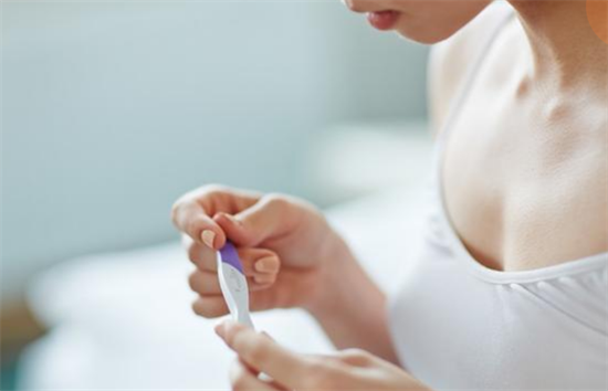 怀孕多久验孕棒能够测出来？分享验孕棒的正确使用方法