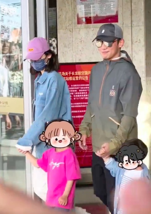 郑恺携家带口录跑男 被热情粉丝围得水泄不通