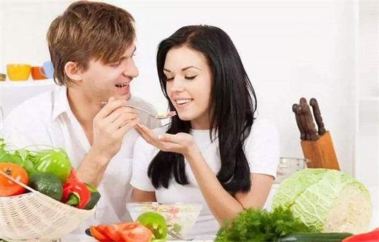 备孕期男性如何养精？哪些食物能帮助提高精子质量