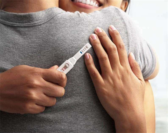 验孕棒一深一浅意味着什么？介绍同房后几天能测出怀孕