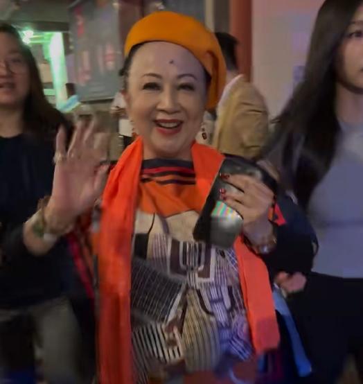 英皇30多位艺人现身谢霆锋演唱会 星光熠熠齐聚一堂