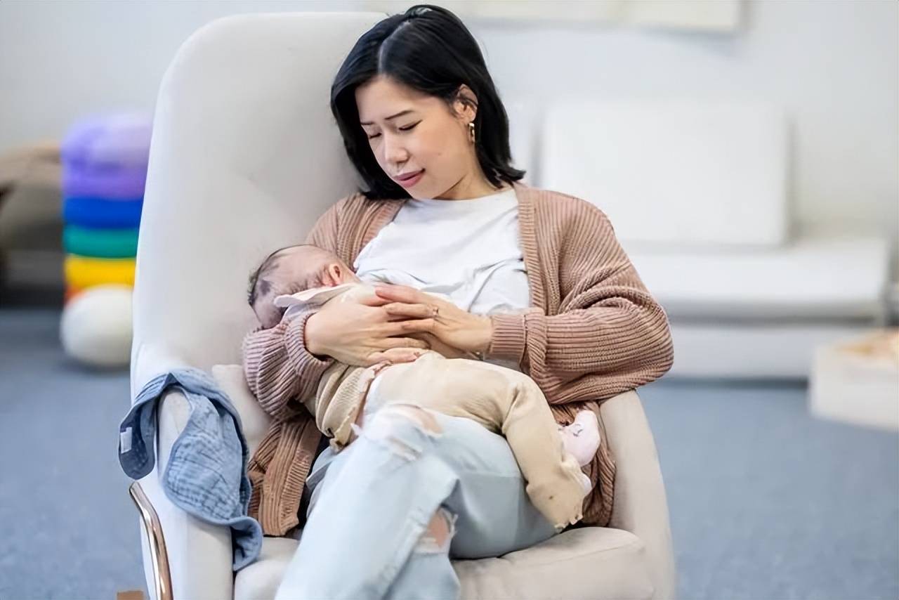 母乳喂养6个月后就没有营养了？儿科医生为您揭开真相