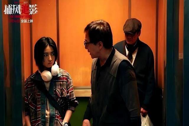 67岁梁家辉和71岁成龙的片场状态 真打实摔再现港片辉煌