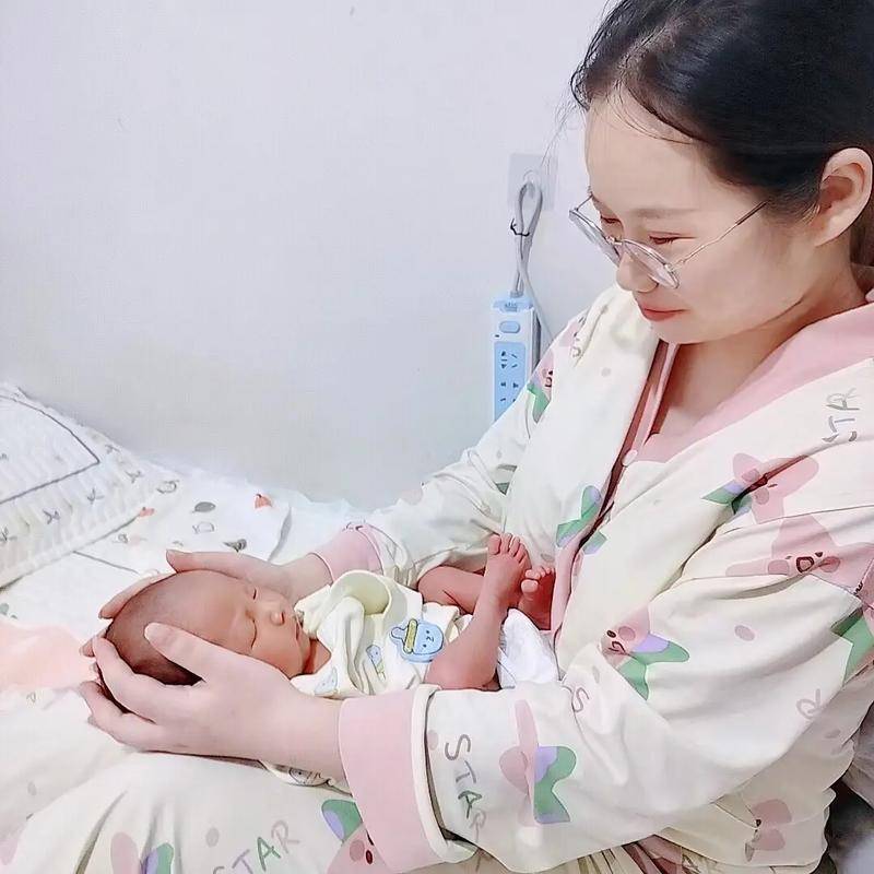 妇产科医生：哪有什么月子病,还不是没人照顾