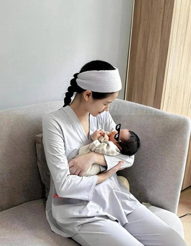 生娃会经历啥?上面流泪,中间流奶,下面流血,全身流汗