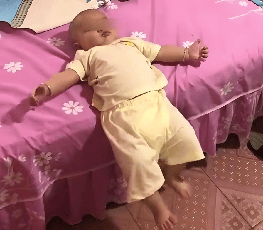 宝宝摔下床后,别急着立刻扶起来,了解"黄金十秒"很重要