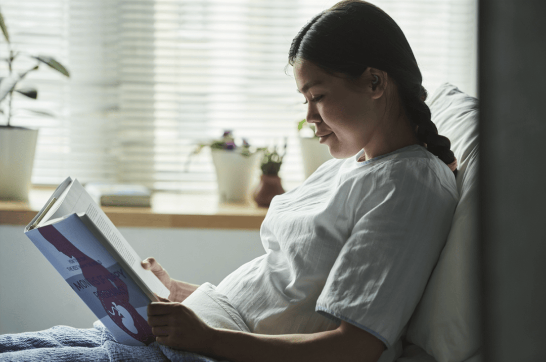 怀孕期间阴道出现褐色分泌物,要尽快就医
