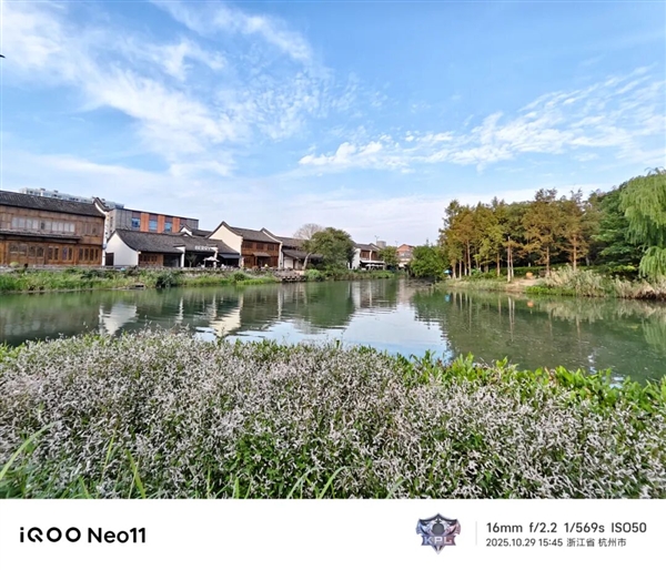 2599买骁龙8至尊版芯片 iQOO还在买芯片送手机