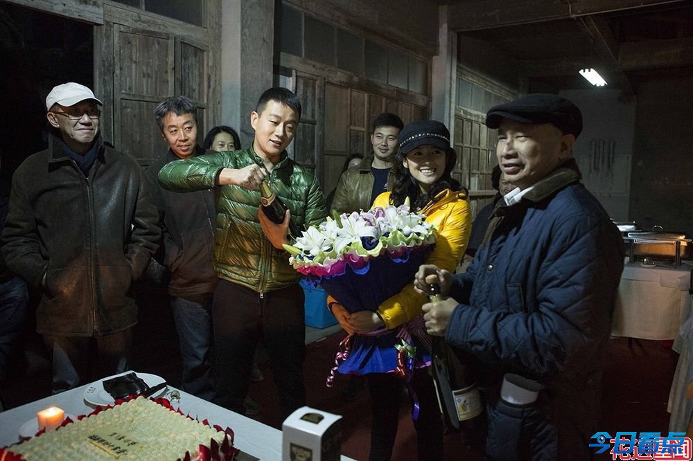 《太平轮》剧组为章子怡庆功 金城武黄晓明送祝福