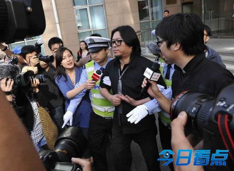 人贱片烂代言假：娱乐圈掀裁员潮 谁该滚粗娱乐圈
