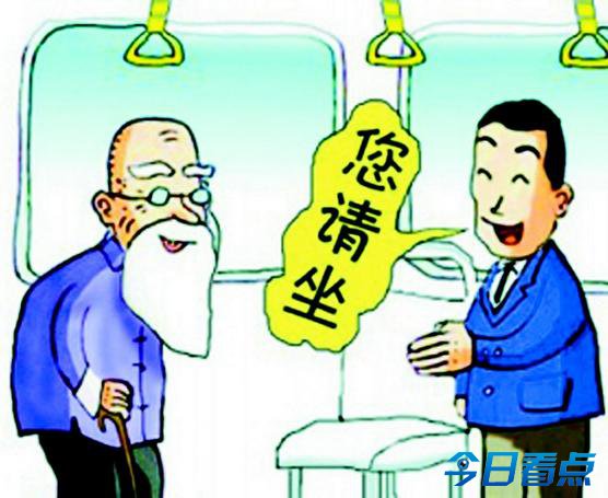 老人乘公交要求让座不成 骂女子没素质坐其身上