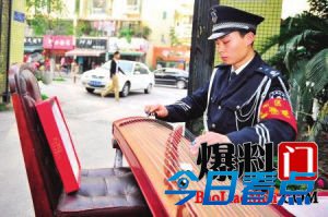 “文艺保安哥”陈红