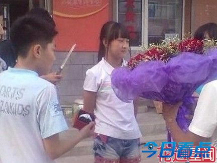 小男生写作文告白女生：因她我从土豪变穷人
