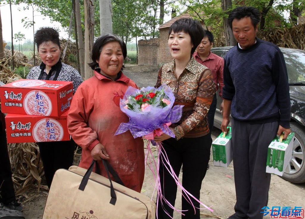“慈母”毒杀脑瘫双胞胎儿子 3000人联名求情