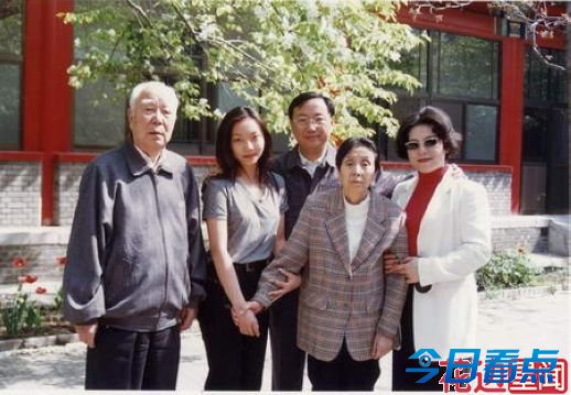 揭秘中国名媛的贵族生活 赵欣瑜疑是“职业小三”