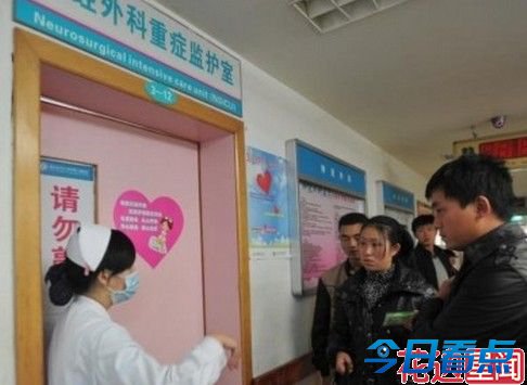 被摔男婴能进食将开颅 虐婴女带来的反思