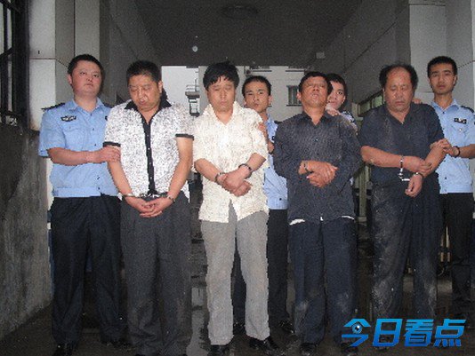 小偷自信能跑过警察 高喊“来追我呀”被擒 