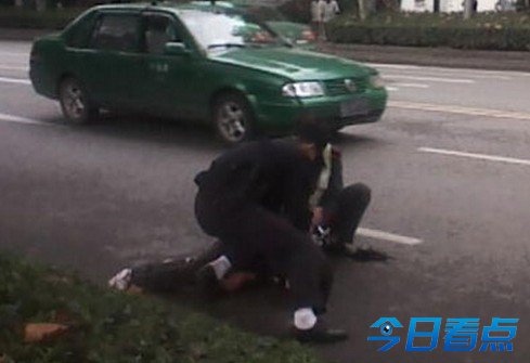 小偷自信能跑过警察 高喊“来追我呀”被擒 
