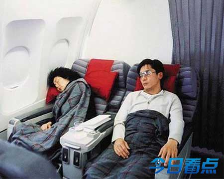 中国式狗仔队生长记:偷窥的底线无不用其极