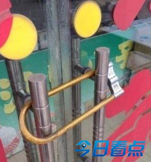 牙膏不是挤的是拉的