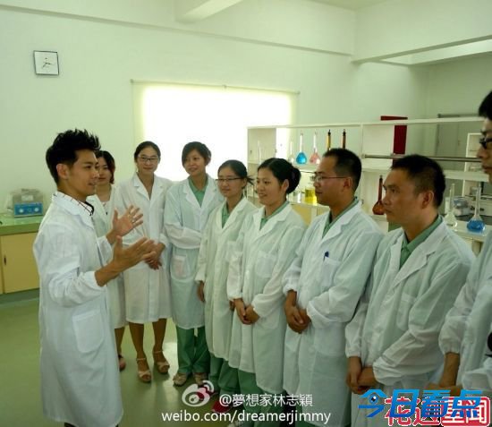 方舟子的娱乐圈打假路：疑韩寒代笔 斥王菲迷信