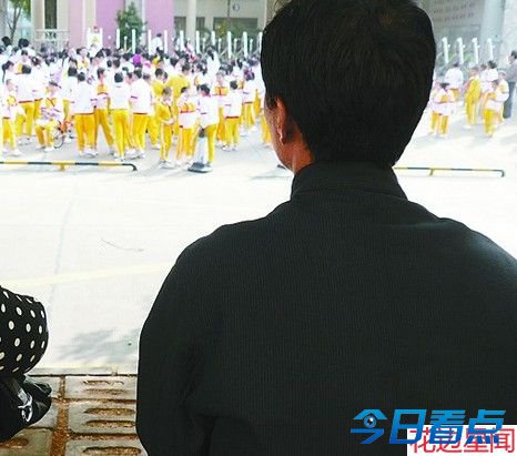 一年级学生被教师“捆绑示众”长达六小时