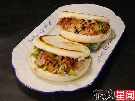 肉夹馍卖到哥大校门口发了 麻辣烫火锅蜂拥