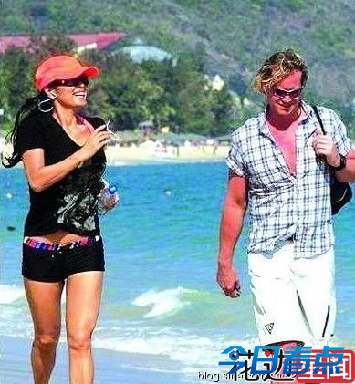 《我是歌手2》选手私生活：罗琦被打瞎韩磊赖账