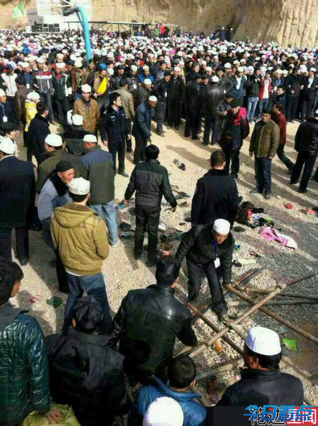 宁夏北大寺发生踩踏事故 14人死亡多为小孩