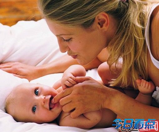 58岁妈妈帮女儿代孕 已停经12年每天注射荷尔蒙