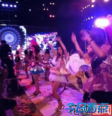 中国式年会：恶搞无下限 男女傻傻分不清