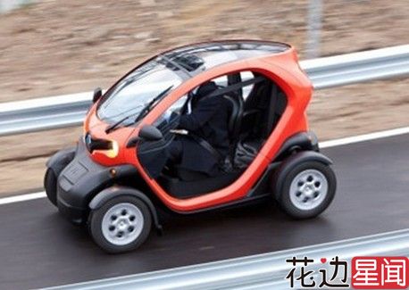 硬板纸做牌照 山寨车上路被抓