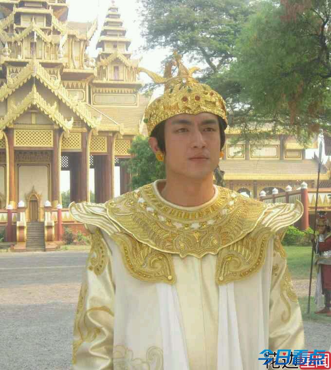盘由绿叶晋升主角的当红小生 多年媳妇熬成婆