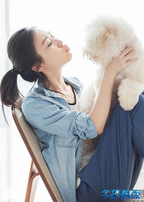 王石女友田朴珺首曝清新生活照