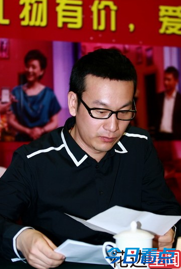 元宵晚会冯小刚下课 YIF穿帮傅琰东赶来救场