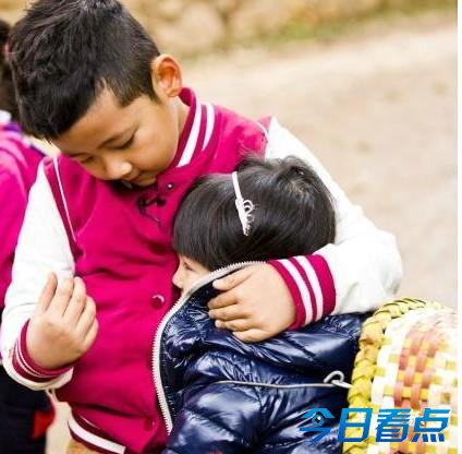 天天Cindy情人节订亲 网友：有考虑石头的感受吗