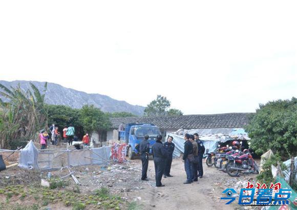 广东查获近8000斤病死肉 拘2人
