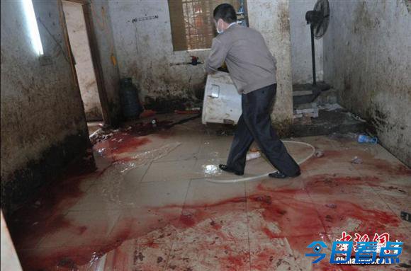 广东查获近8000斤病死肉 拘2人