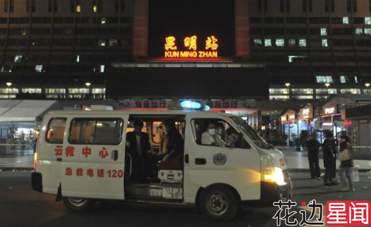 还原昆明火车站12分钟：民警喊来砍我引开歹徒