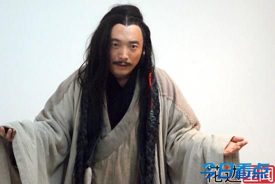 千万别惹造型师之造型坑爹雷咤人男主